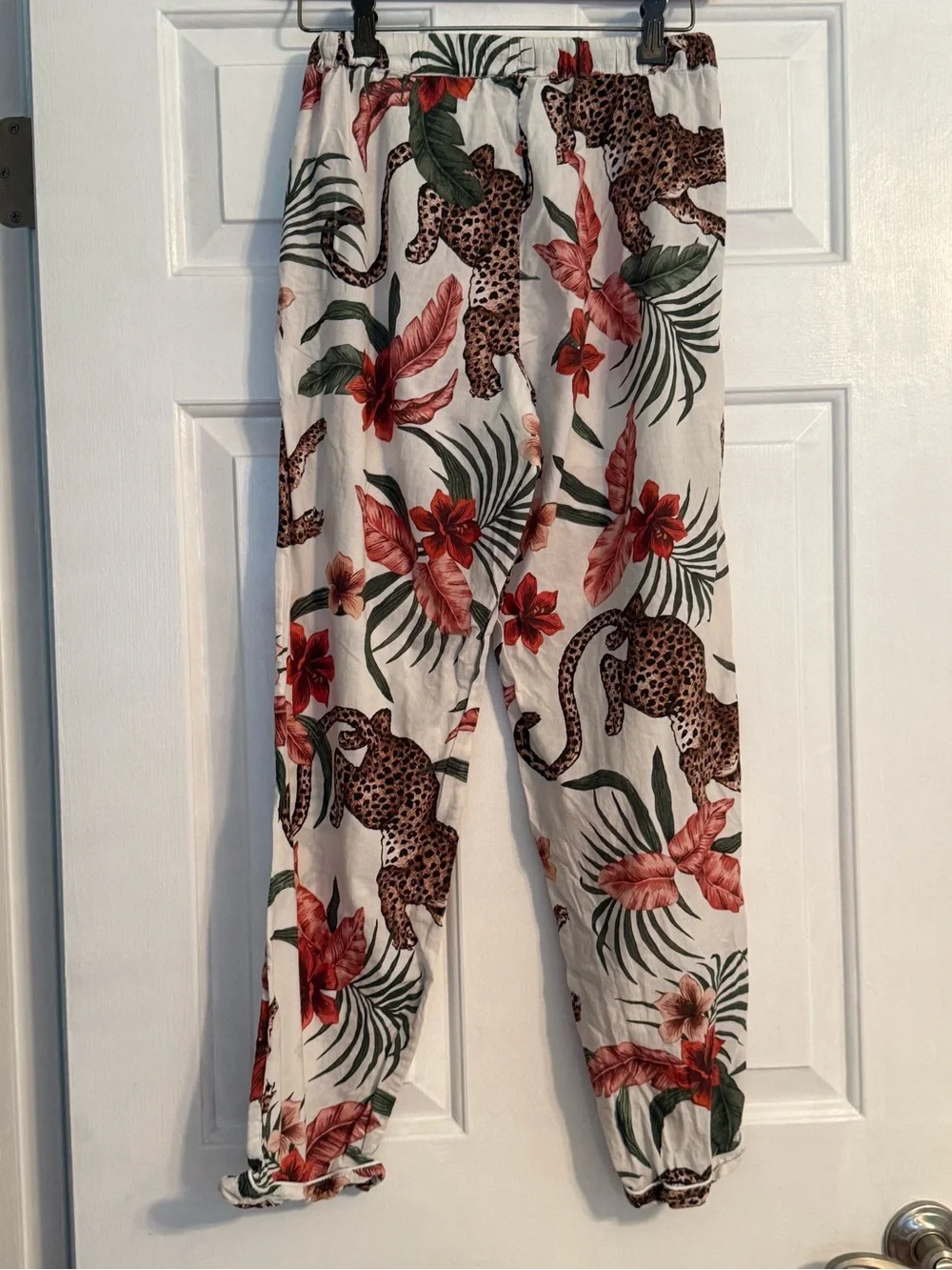 Desmond & Dempsey Soleia Leopard Cream Print Pajamas